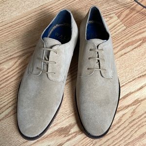 Walk London tan suede lace up shoe
